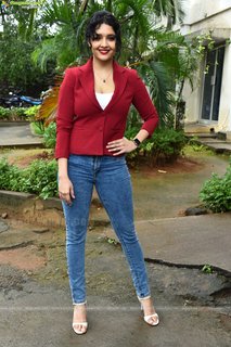 Ritika Singh feet photo 1