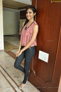 Ritu Varma feet photo 17
