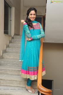 Ritu Varma feet photo 6