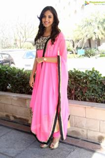 Ritu Varma feet photo 20