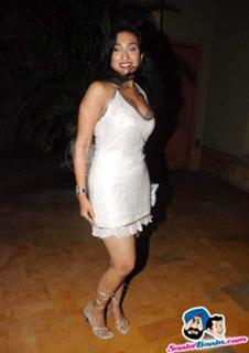 Rituparna Sengupta feet photo 7