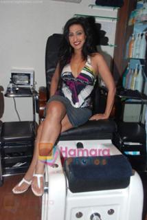 Rituparna Sengupta feet photo 13