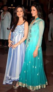 Riya Sen feet photo thumbnail