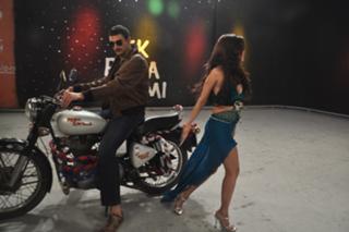 Riya Sen feet photo thumbnail