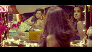 Riya Sen feet photo thumbnail