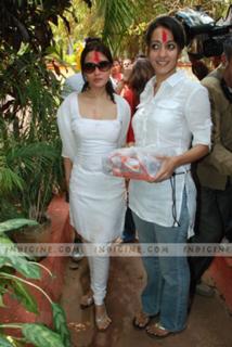 Riya Sen feet photo thumbnail