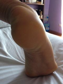 Roberta Beta feet photo 3