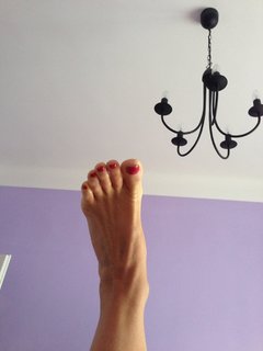 Roberta Beta feet photo 4