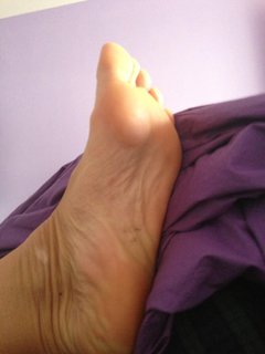 Roberta Beta feet photo 3