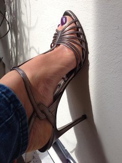 Roberta Beta feet photo 2