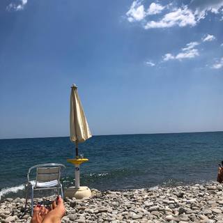 Roberta Beta feet photo 8