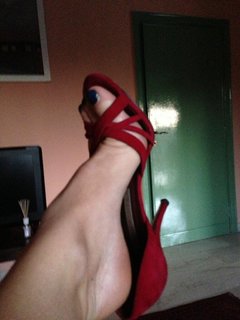 Roberta Beta feet photo 5