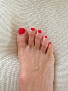 Roberta Beta feet photo 1