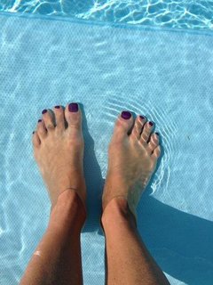 Roberta Beta feet photo 20