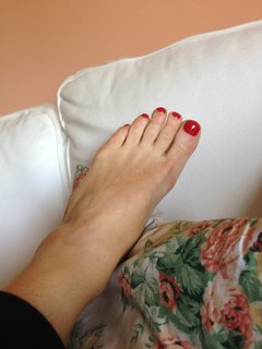Roberta Beta feet photo 11