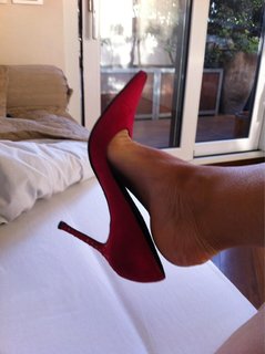 Roberta Beta feet photo 12