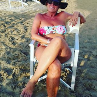 Roberta Beta feet photo 8
