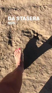 Roberta Beta feet photo 18