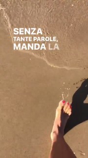 Roberta Beta feet photo 17