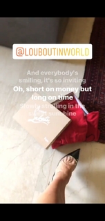 Roberta Beta feet photo 11