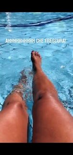 Roberta Beta feet photo 8