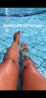 Roberta Beta feet photo 7