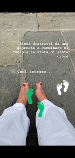 Roberta Beta feet photo 3