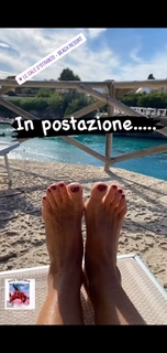 Roberta Beta feet photo 18
