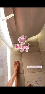 Roberta Beta feet photo 15