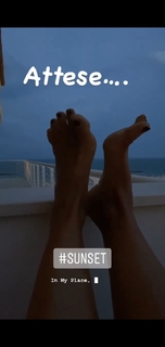 Roberta Beta feet photo 7