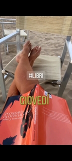 Roberta Beta feet photo 17