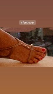Roberta Beta feet photo 13