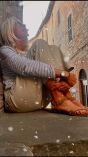 Roberta Beta feet photo 11