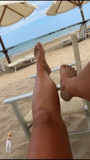 Roberta Beta feet photo 2