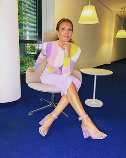 Roberta Bieling feet photo 9