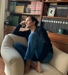 Roberta Capua feet photo 17