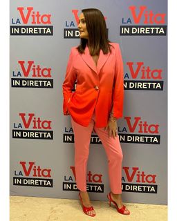Roberta Capua feet photo 9