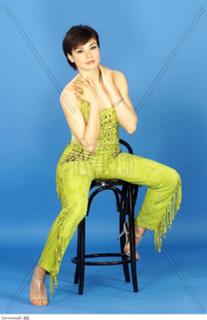 Roberta Lanfranchi feet photo thumbnail