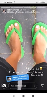 Roberta Morise feet photo 9