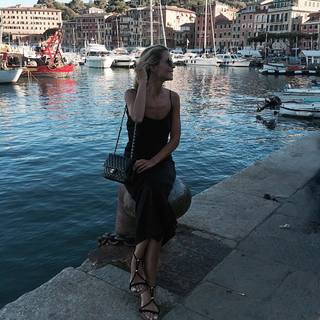 Roberta Ruiu feet photo 6