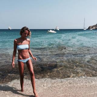 Roberta Ruiu feet photo 17