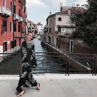 Roberta Ruiu feet photo 10