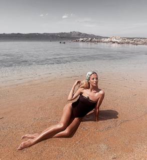 Roberta Ruiu feet photo 11
