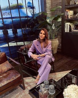 Roberta Ruiu feet photo 3