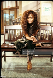 Robin Givens feet photo thumbnail
