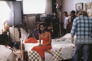 Robin Givens feet photo thumbnail