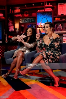 Robin Givens feet photo thumbnail