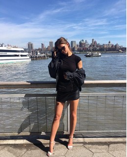 Robin Holzken feet photo 9
