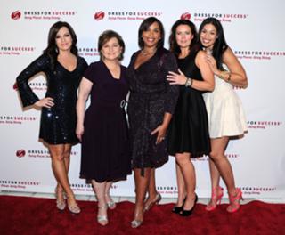 Robin Meade feet photo thumbnail