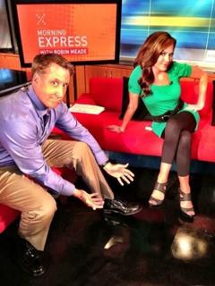 Robin Meade feet photo thumbnail